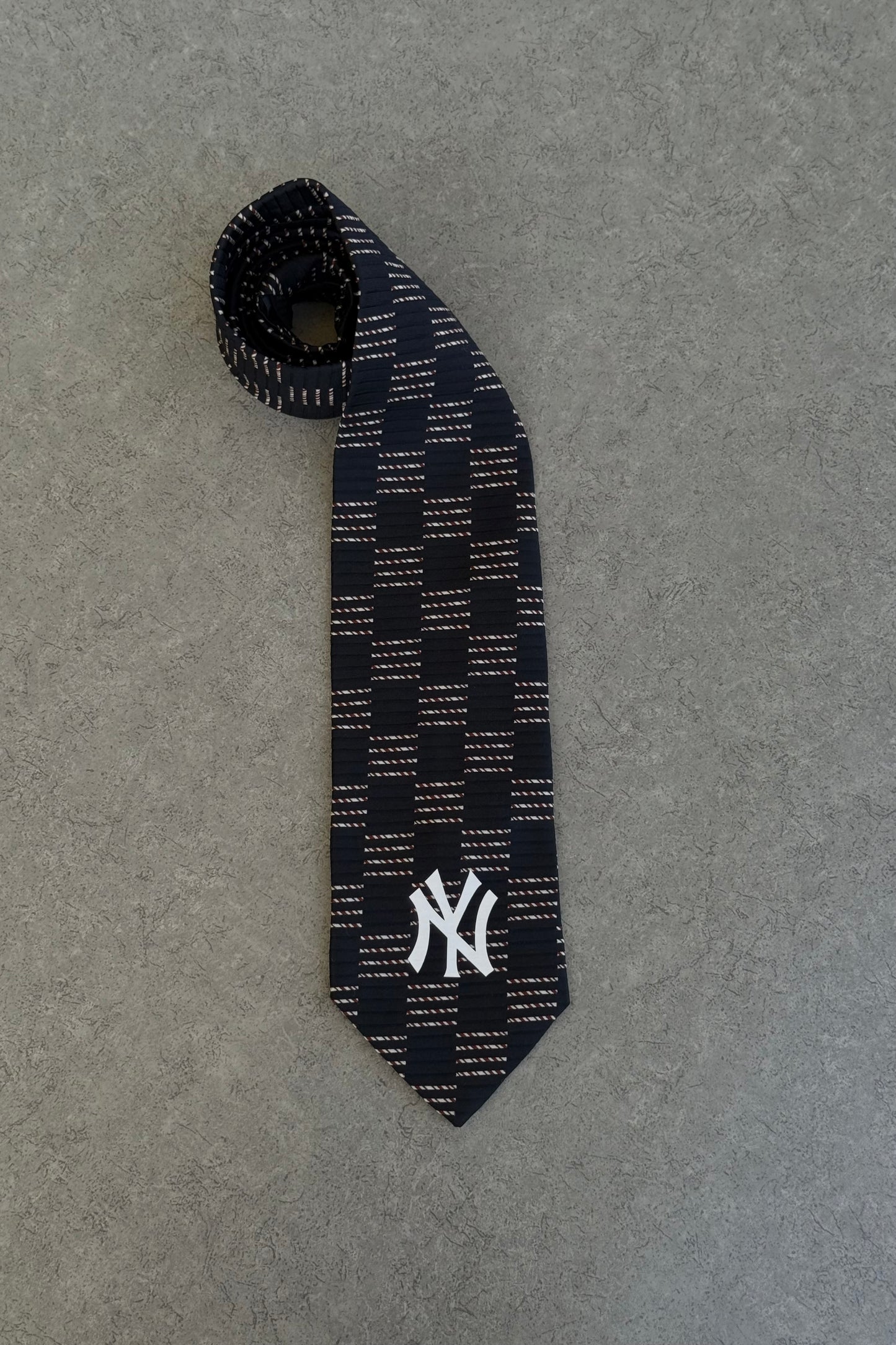 NY Yankees tie