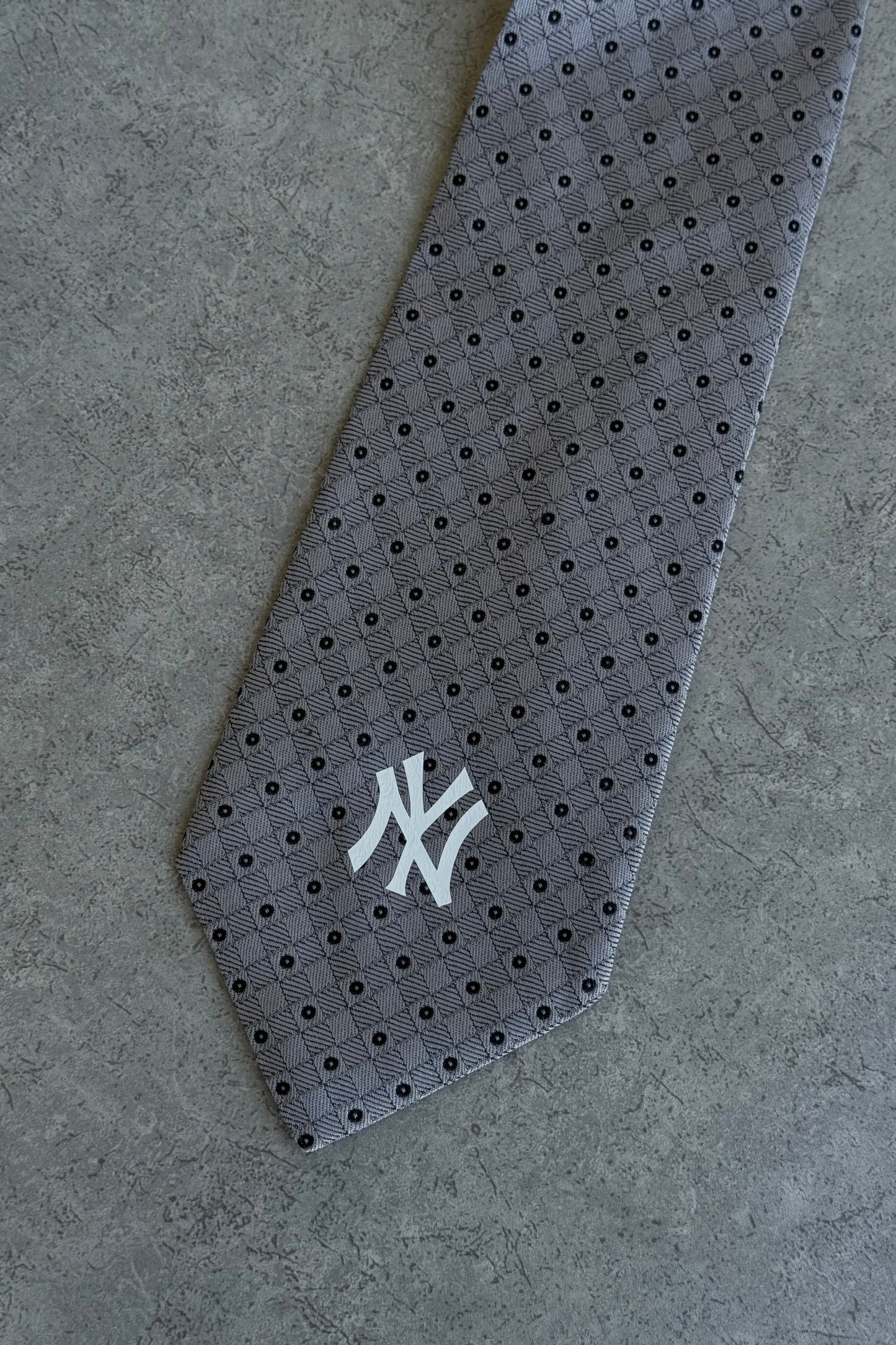 NY Yankees tie
