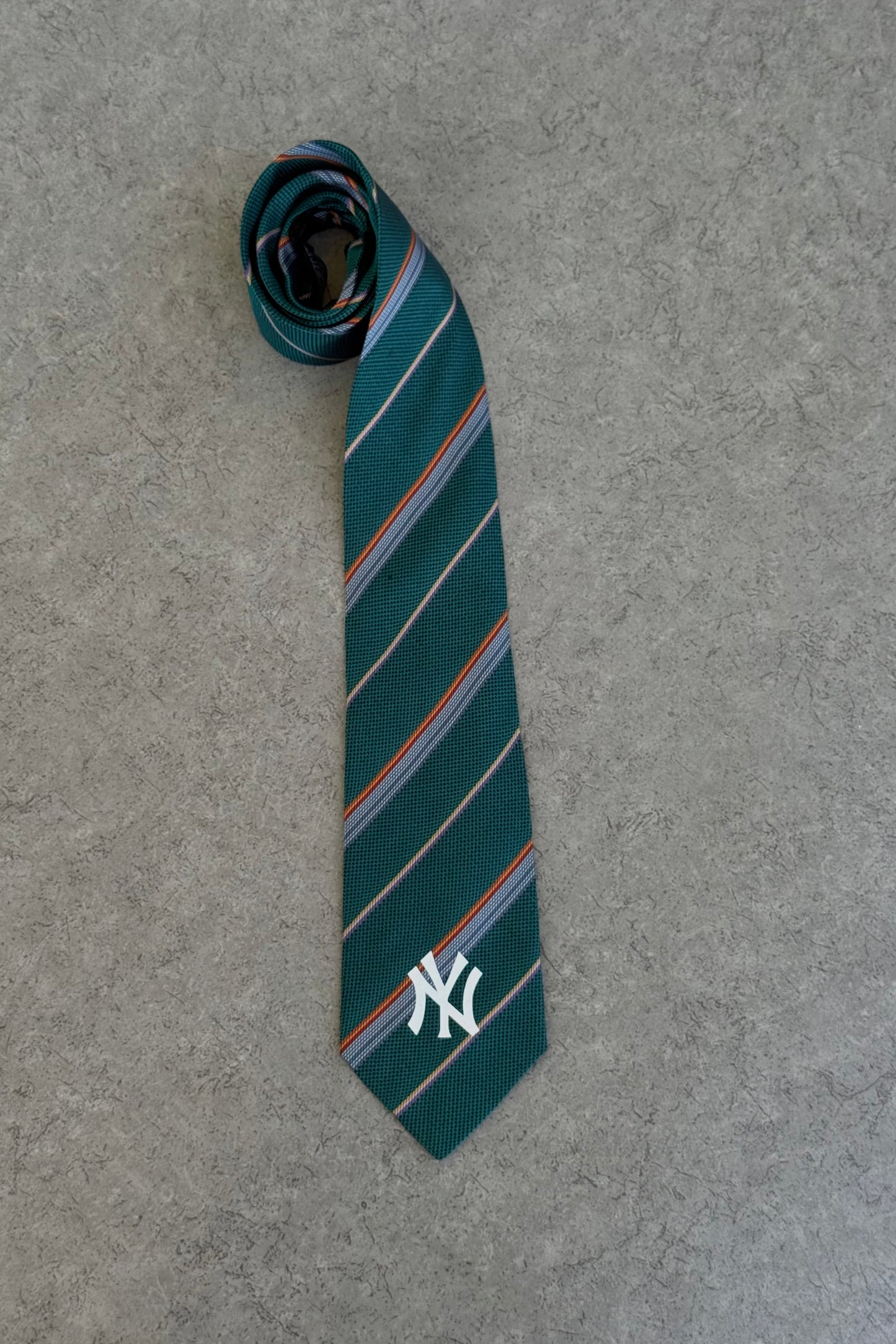 NY Yankees tie