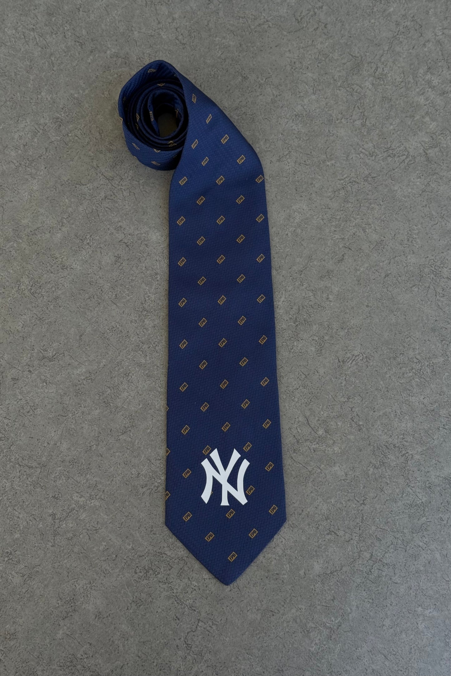 NY Yankees tie