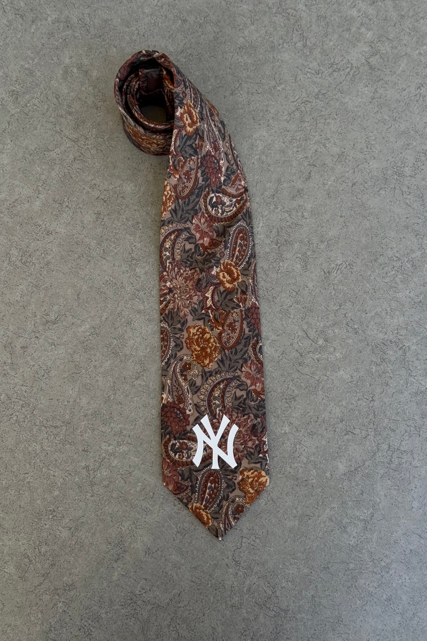 NY Yankees tie