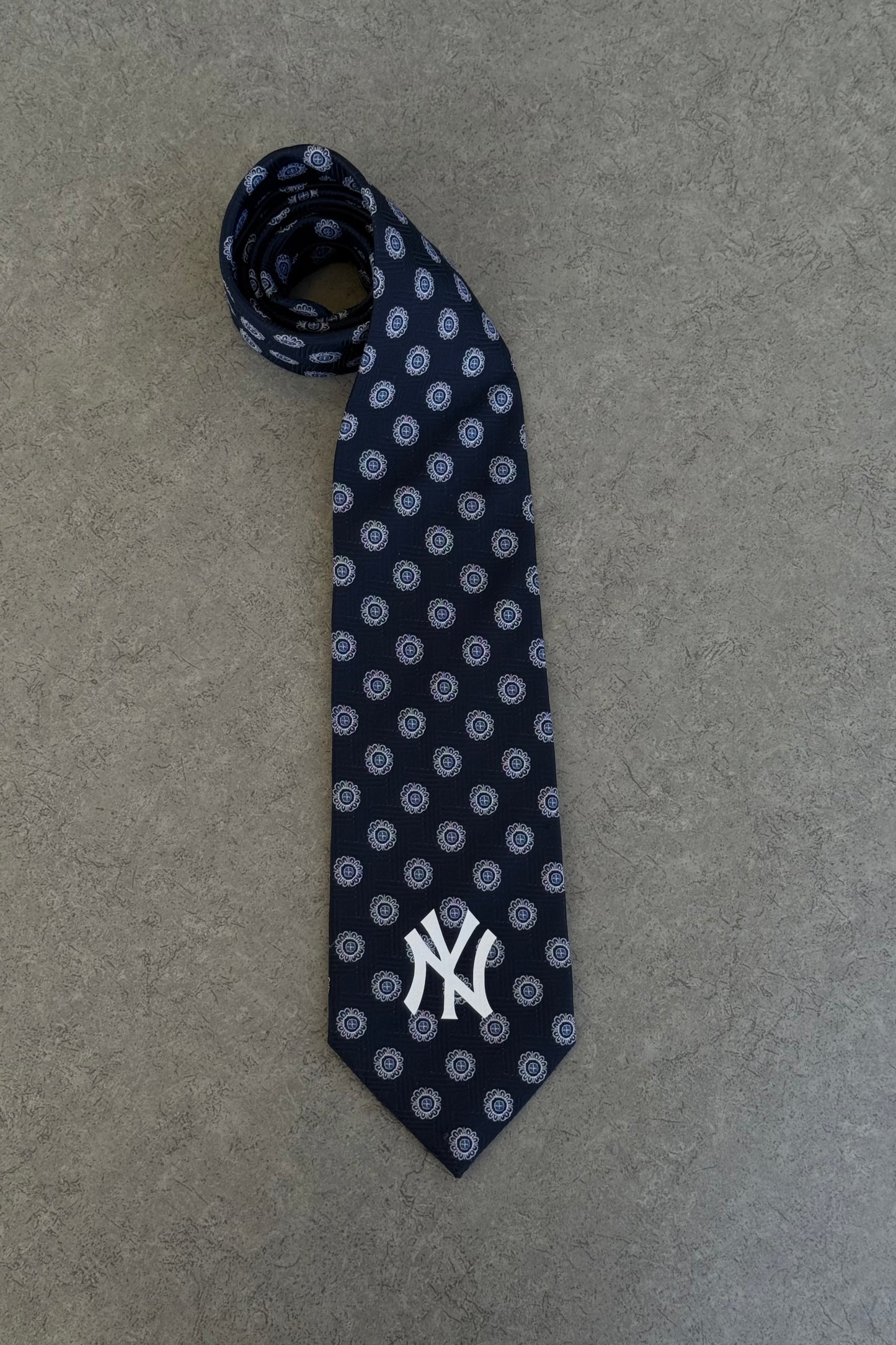 NY Yankees tie