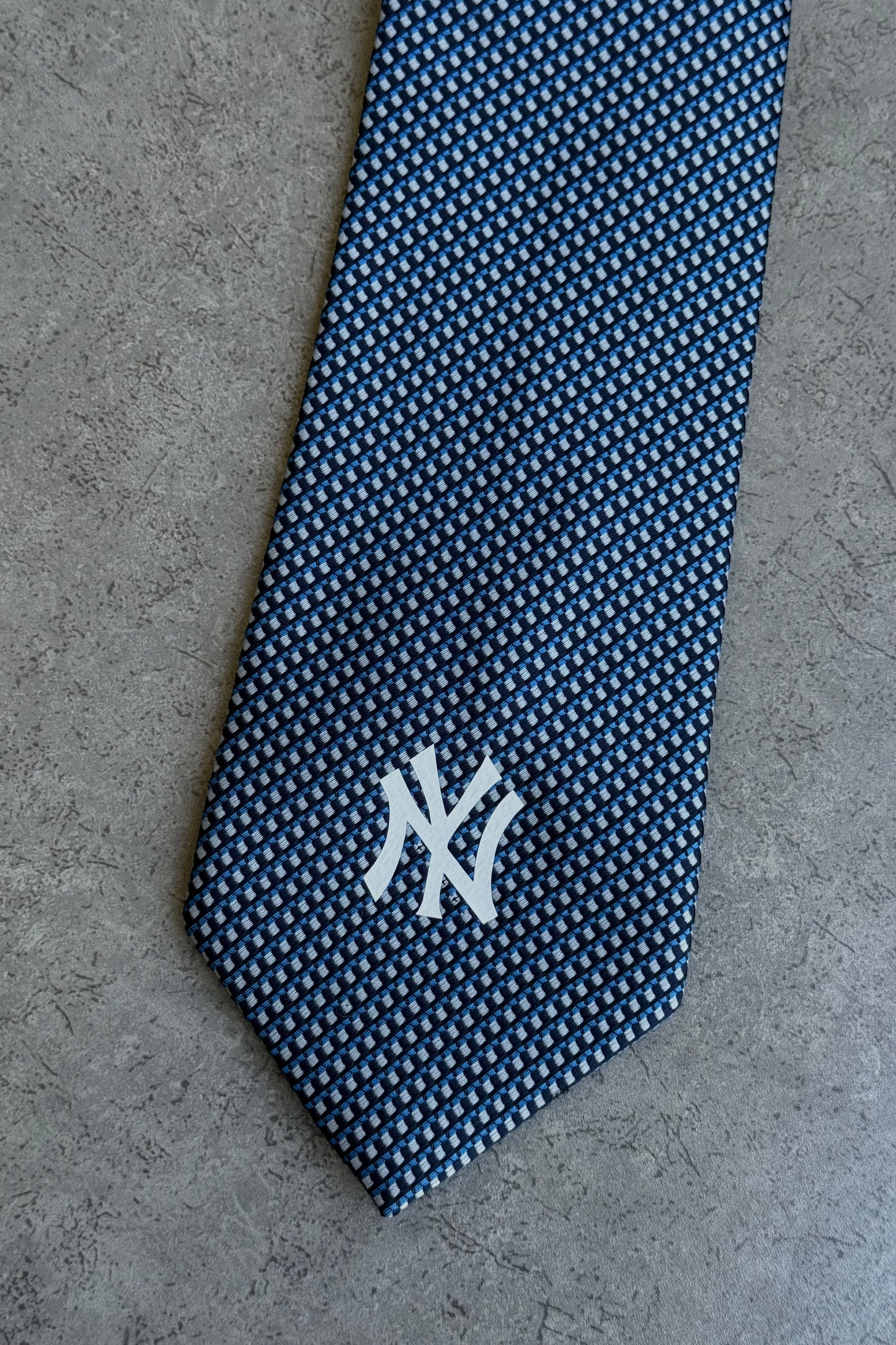 NY Yankees tie