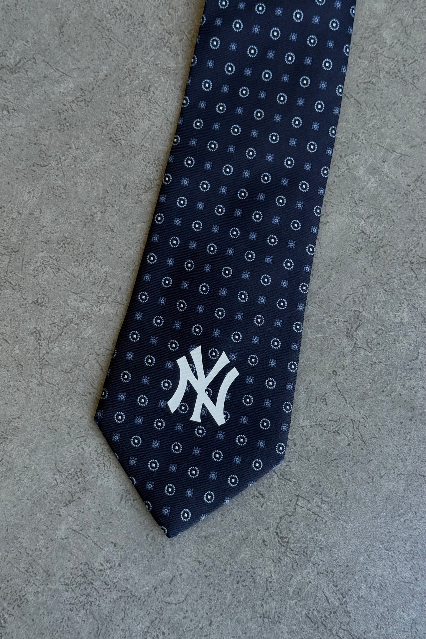 NY Yankees tie