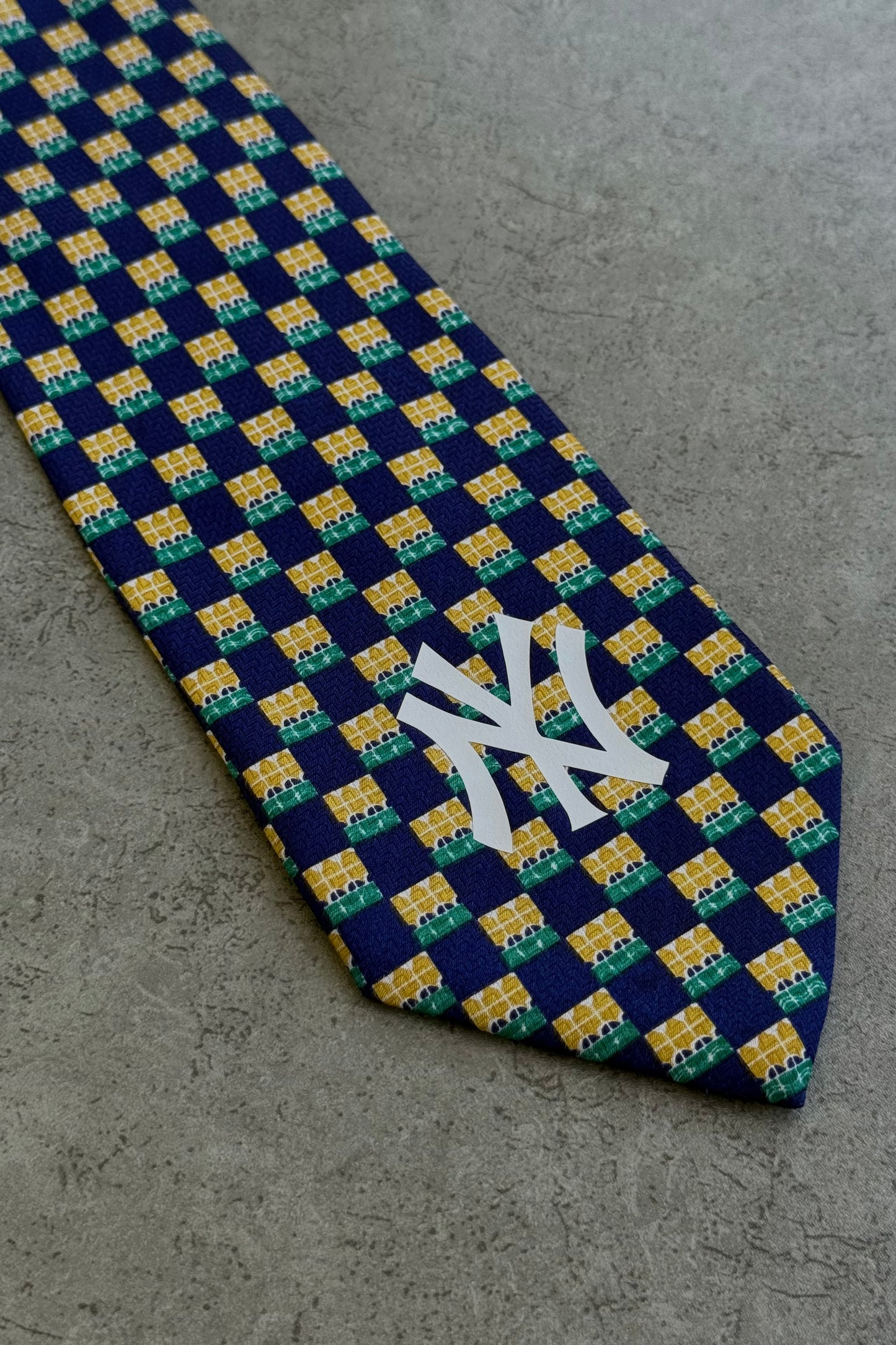 NY Yankees tie