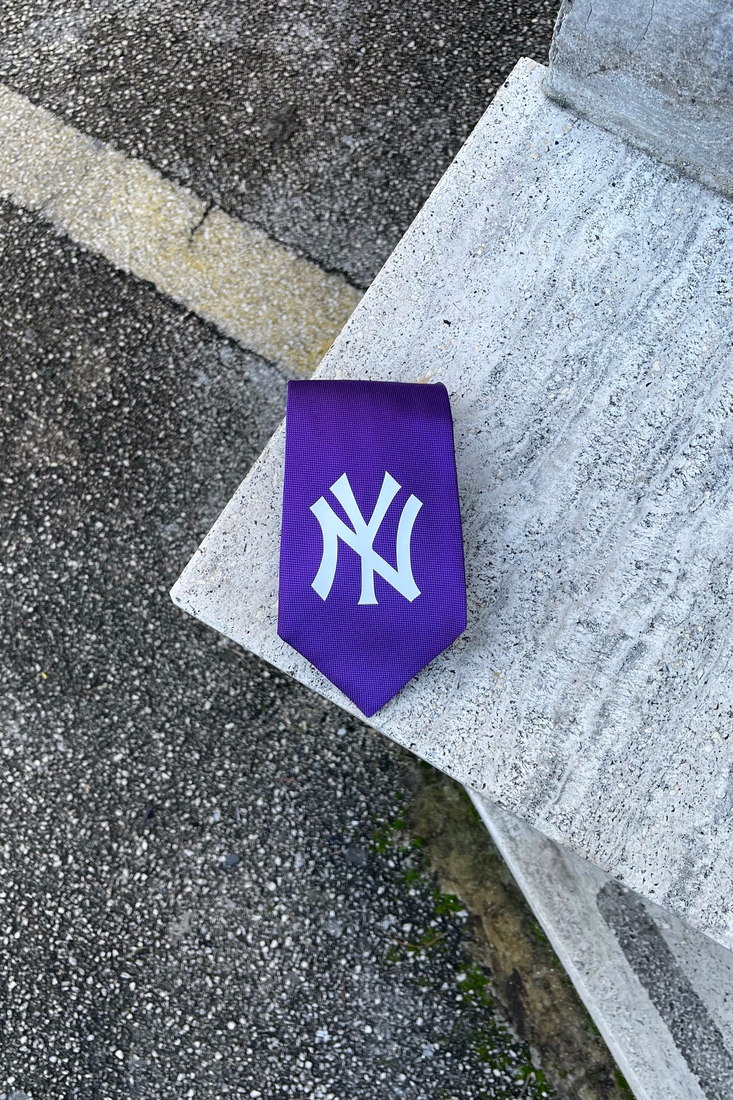 NY Yankees tie