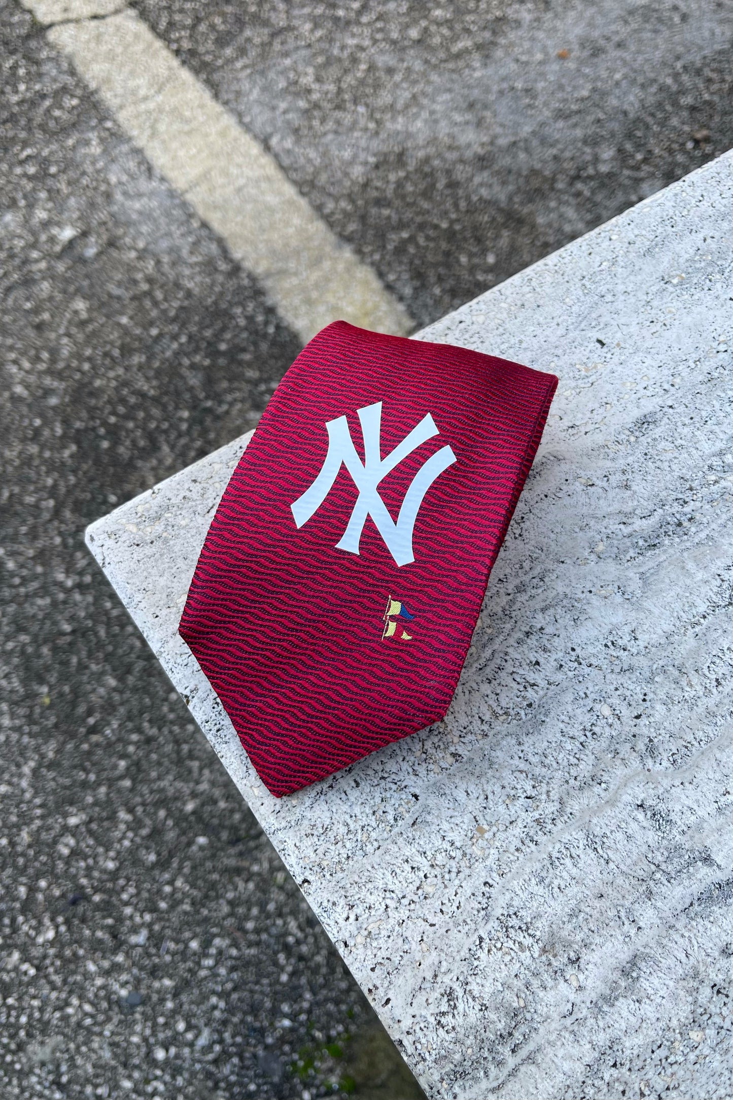 NY Yankees tie