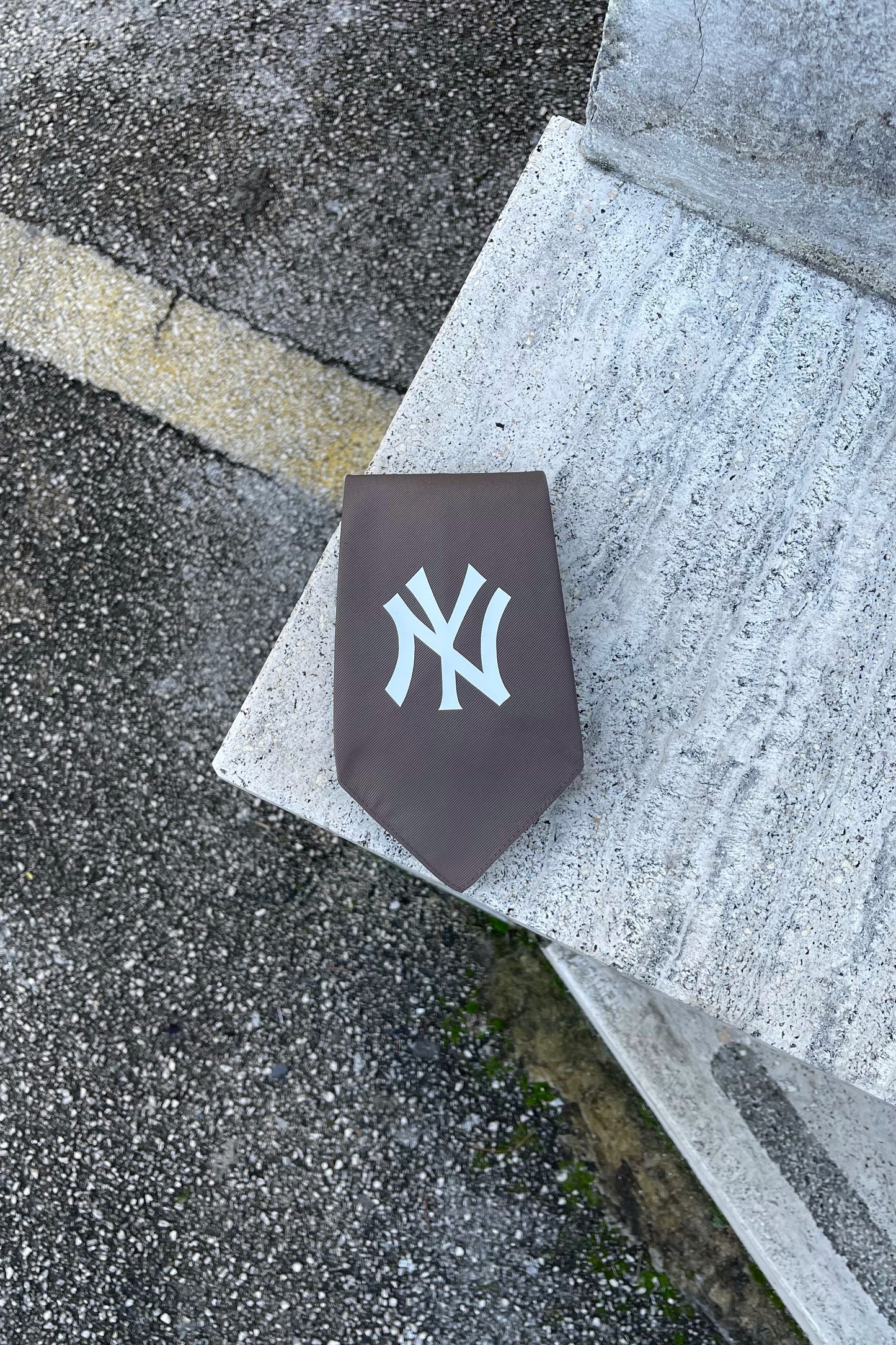 NY Yankees tie