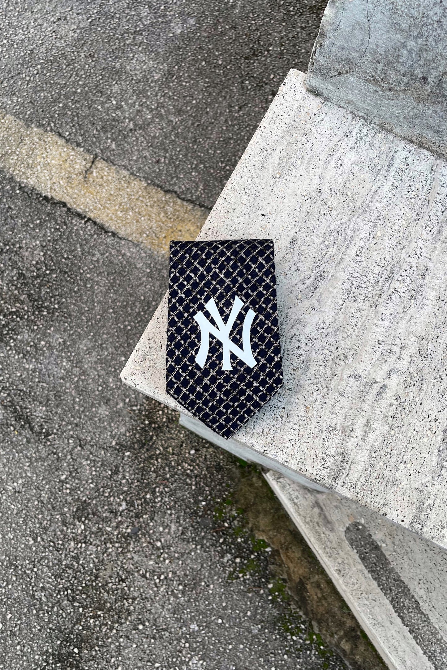 NY Yankees tie