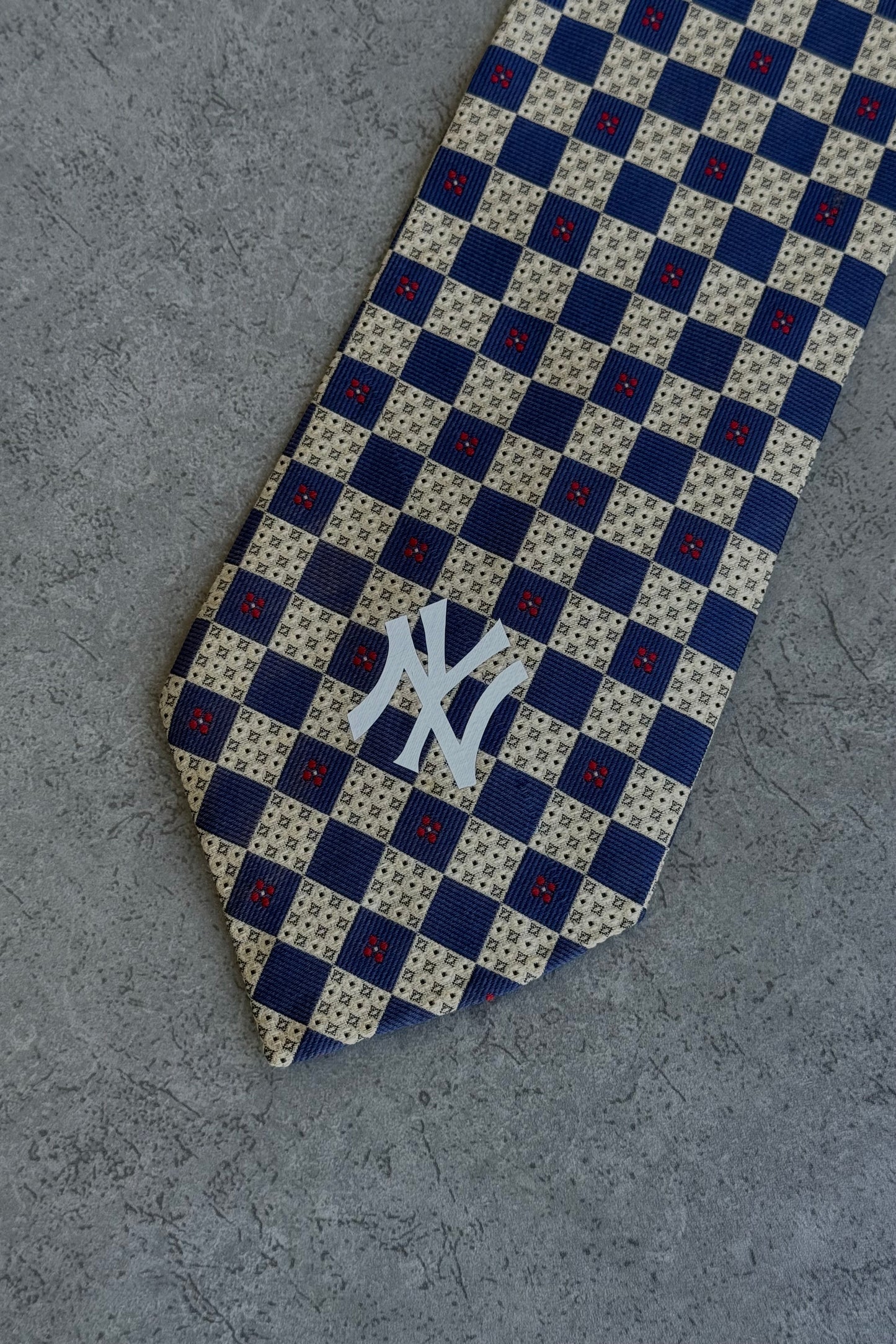 NY Yankees tie
