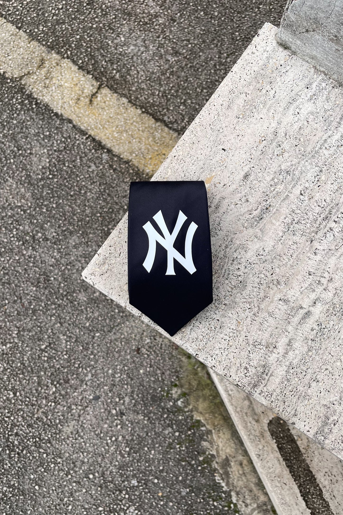 NY Yankees tie