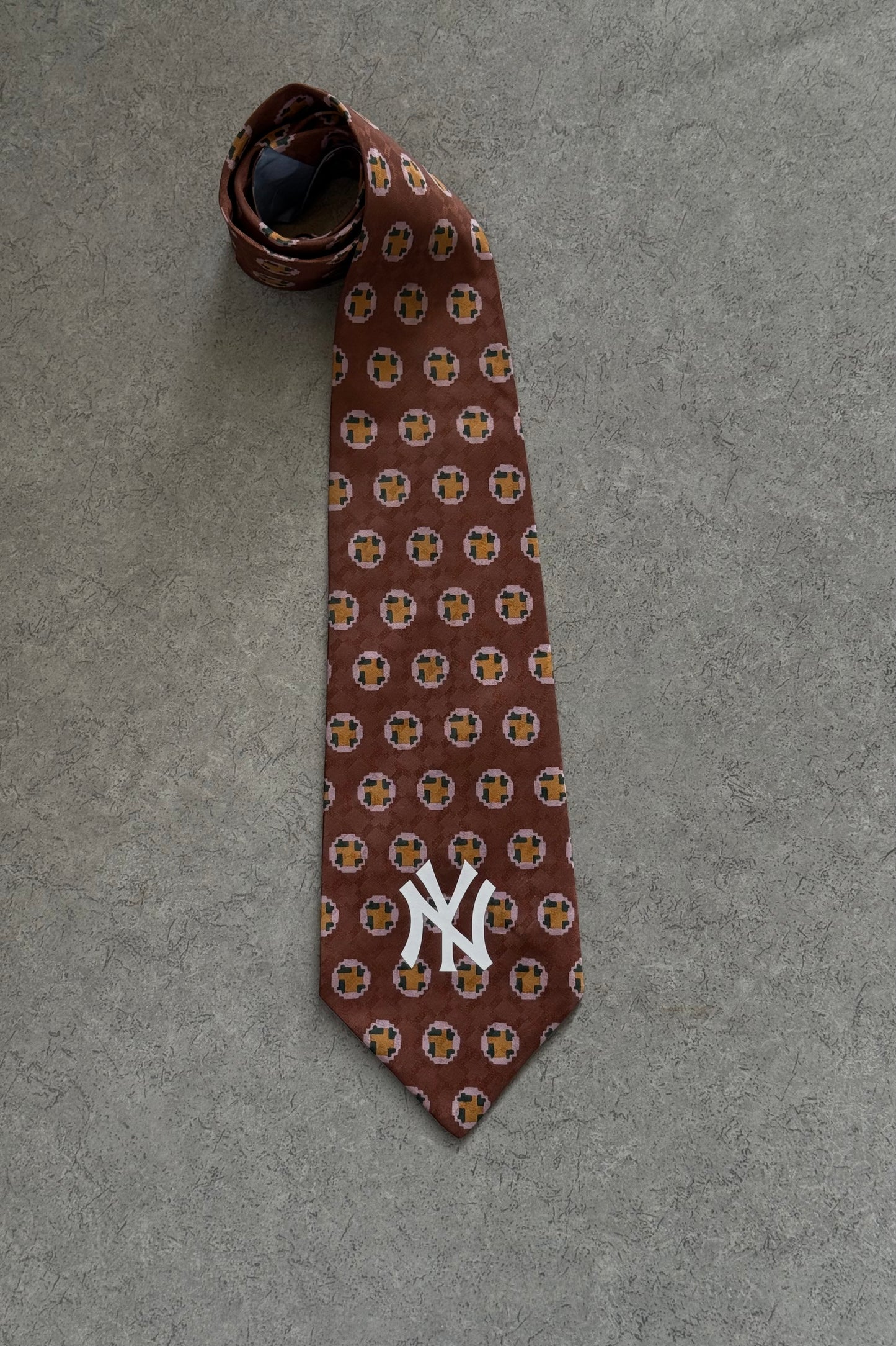 NY Yankees tie
