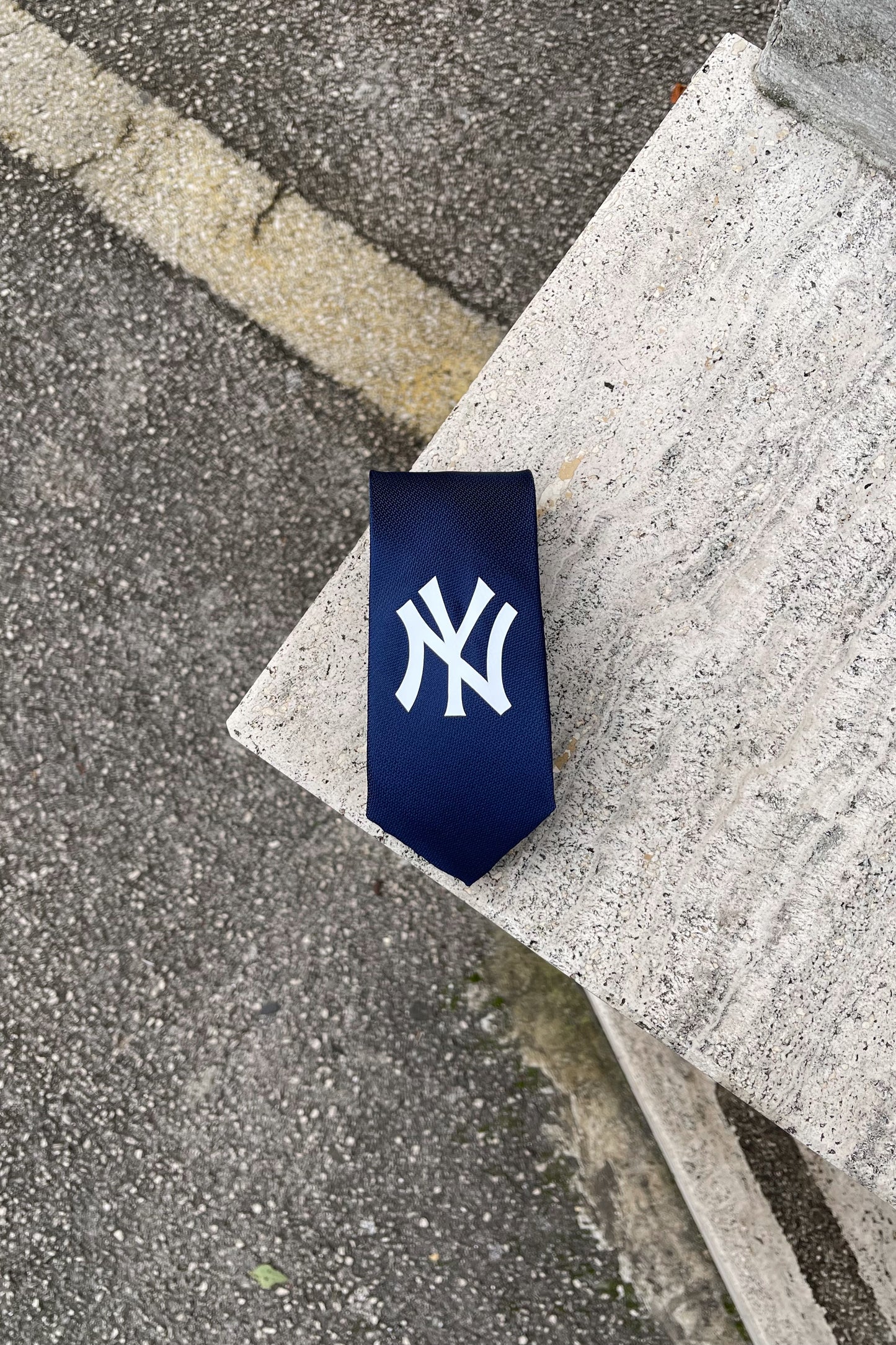 NY Yankees tie