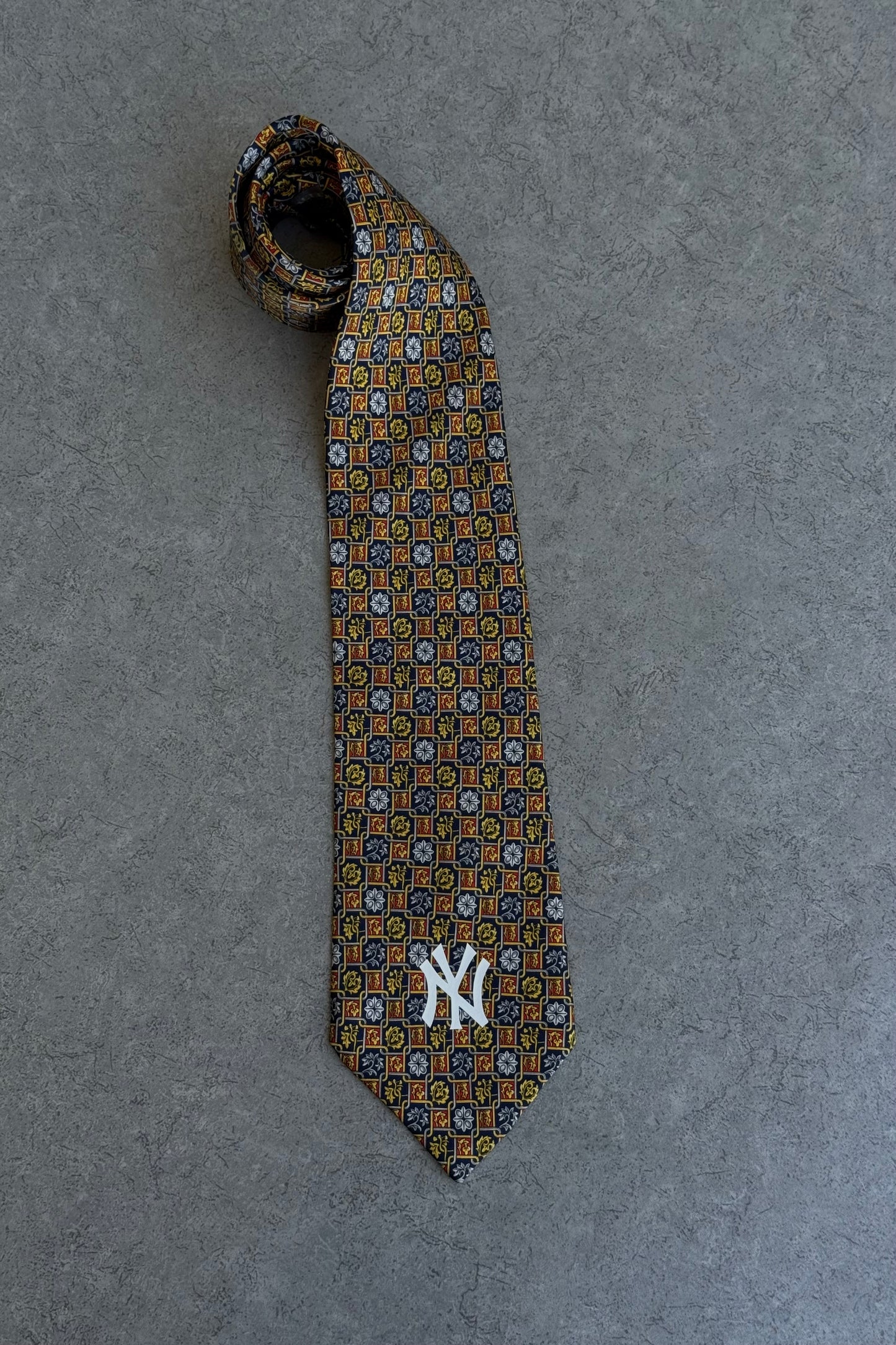 NY Yankees tie
