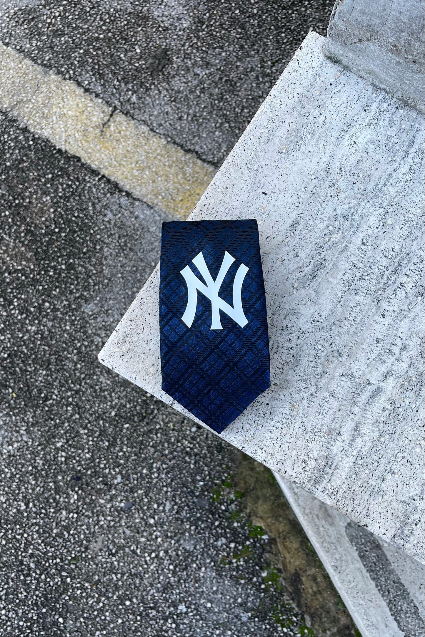 NY Yankees tie