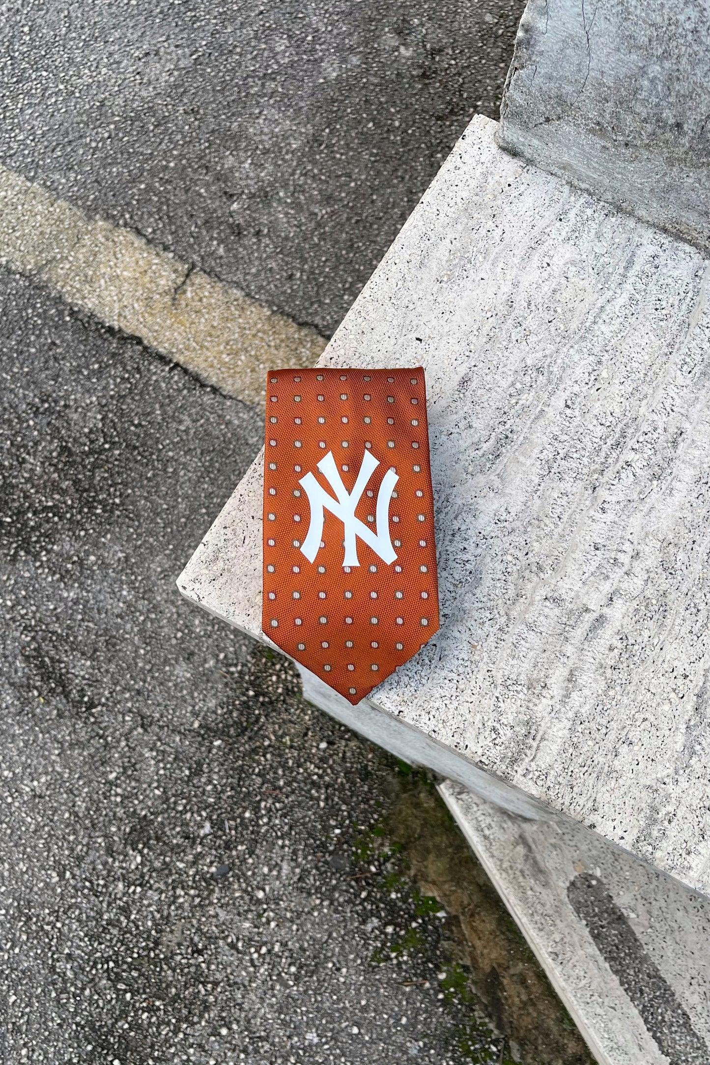 NY Yankees tie