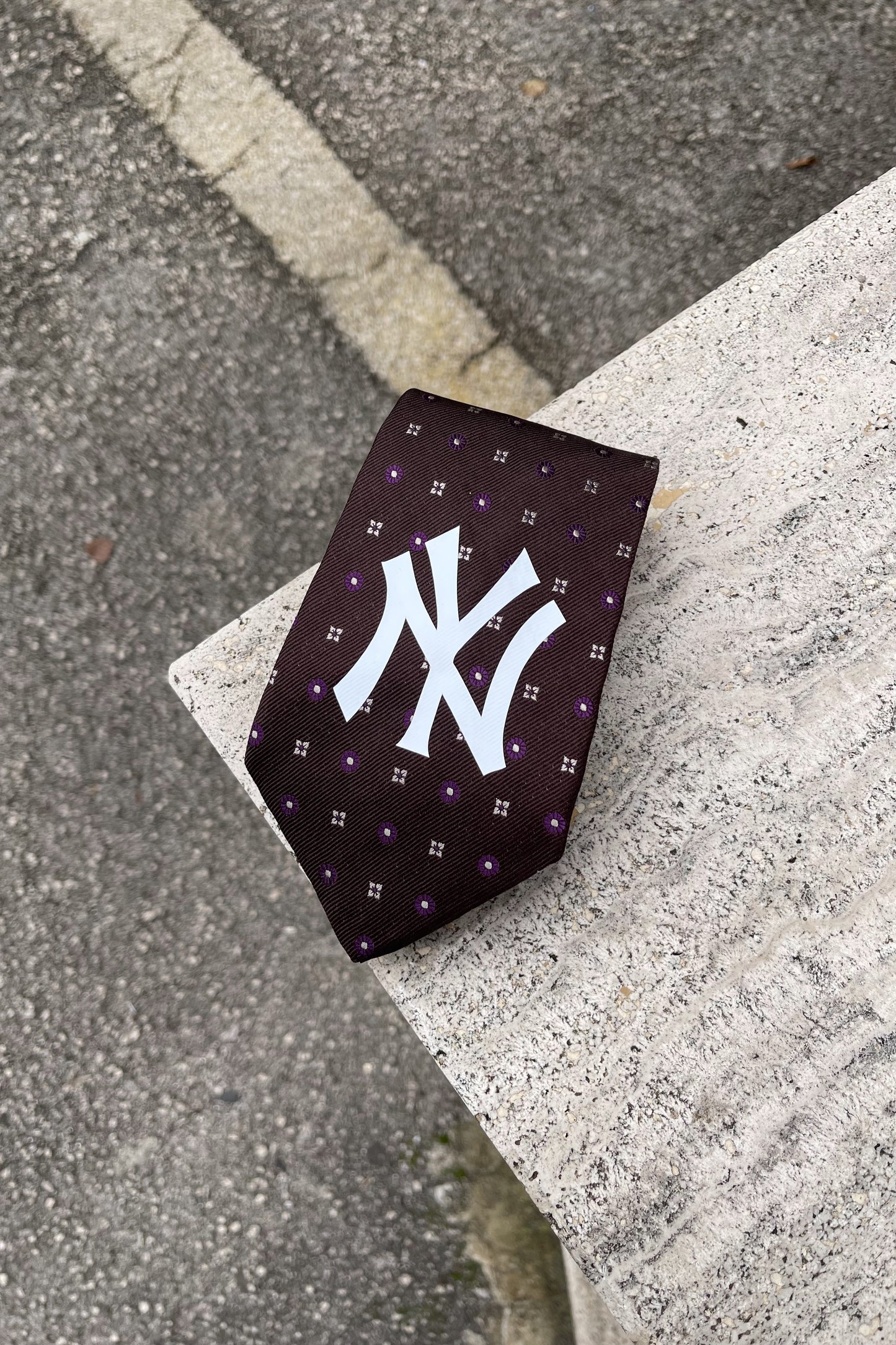 NY Yankees tie