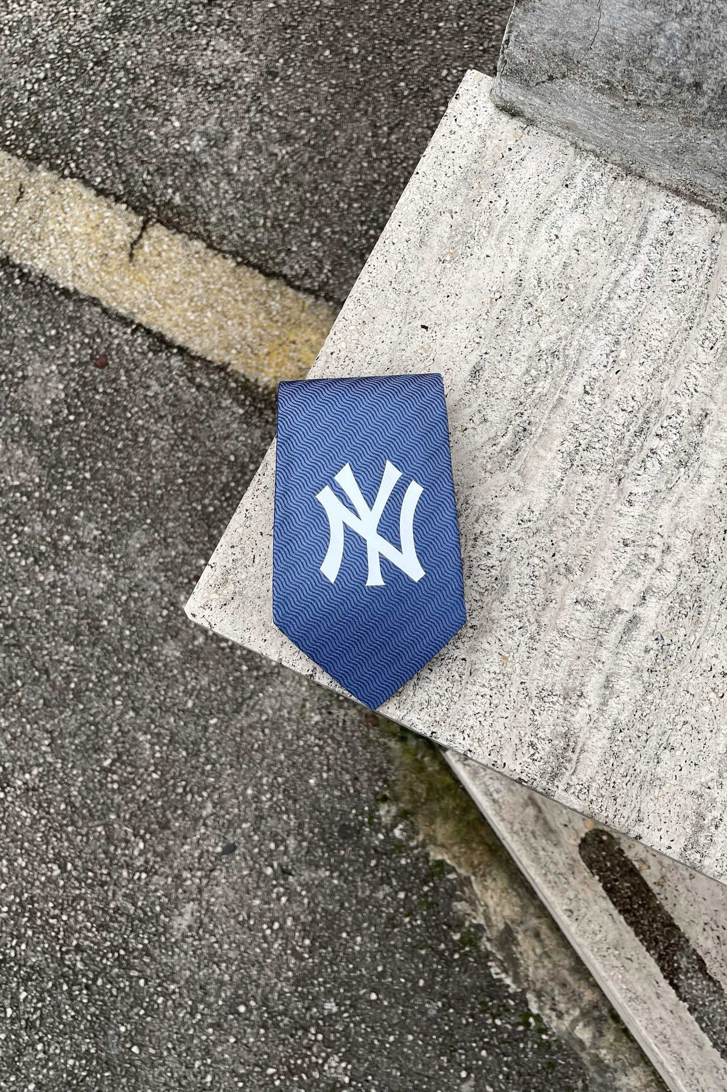 NY Yankees tie