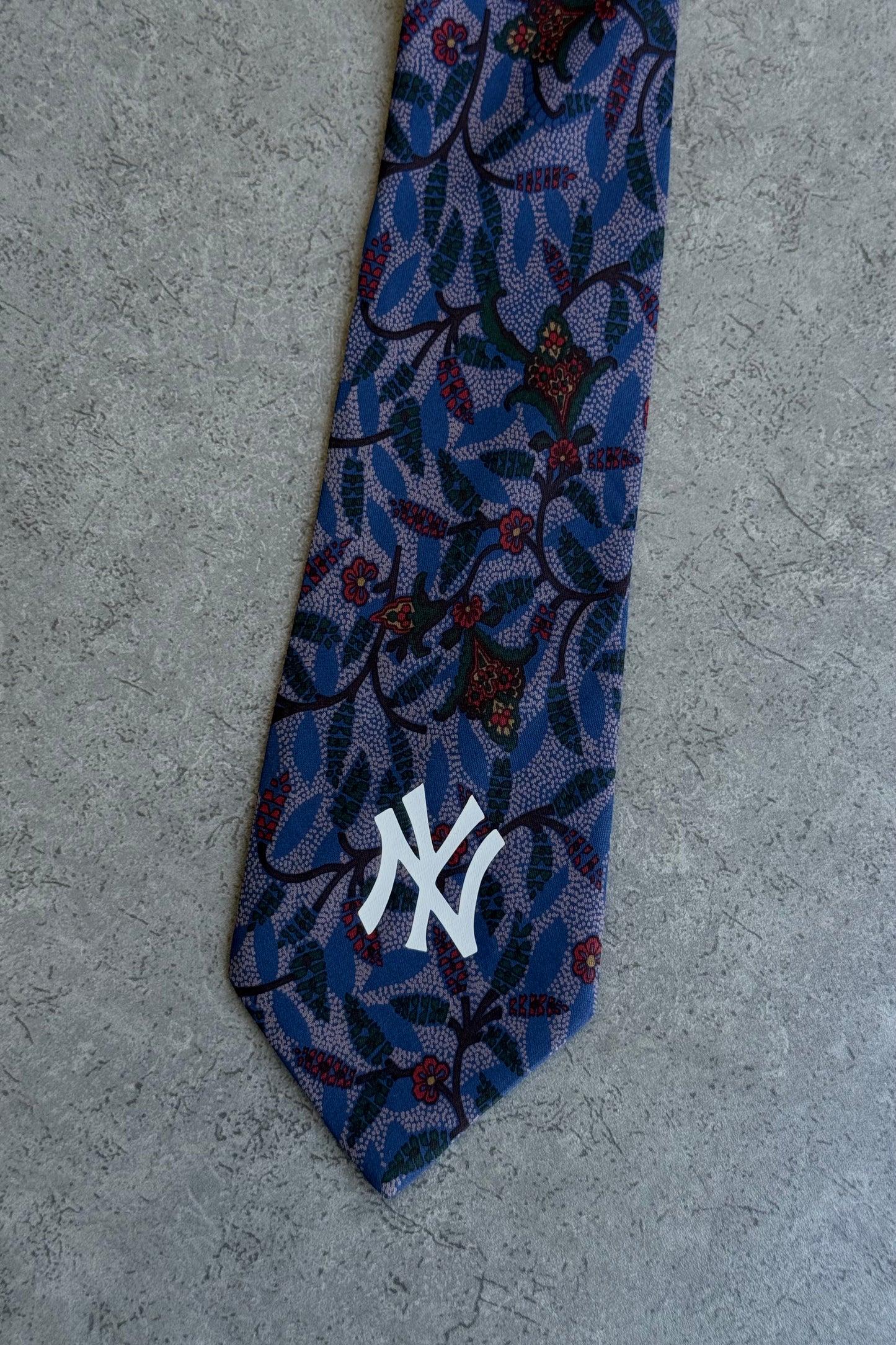 NY Yankees tie