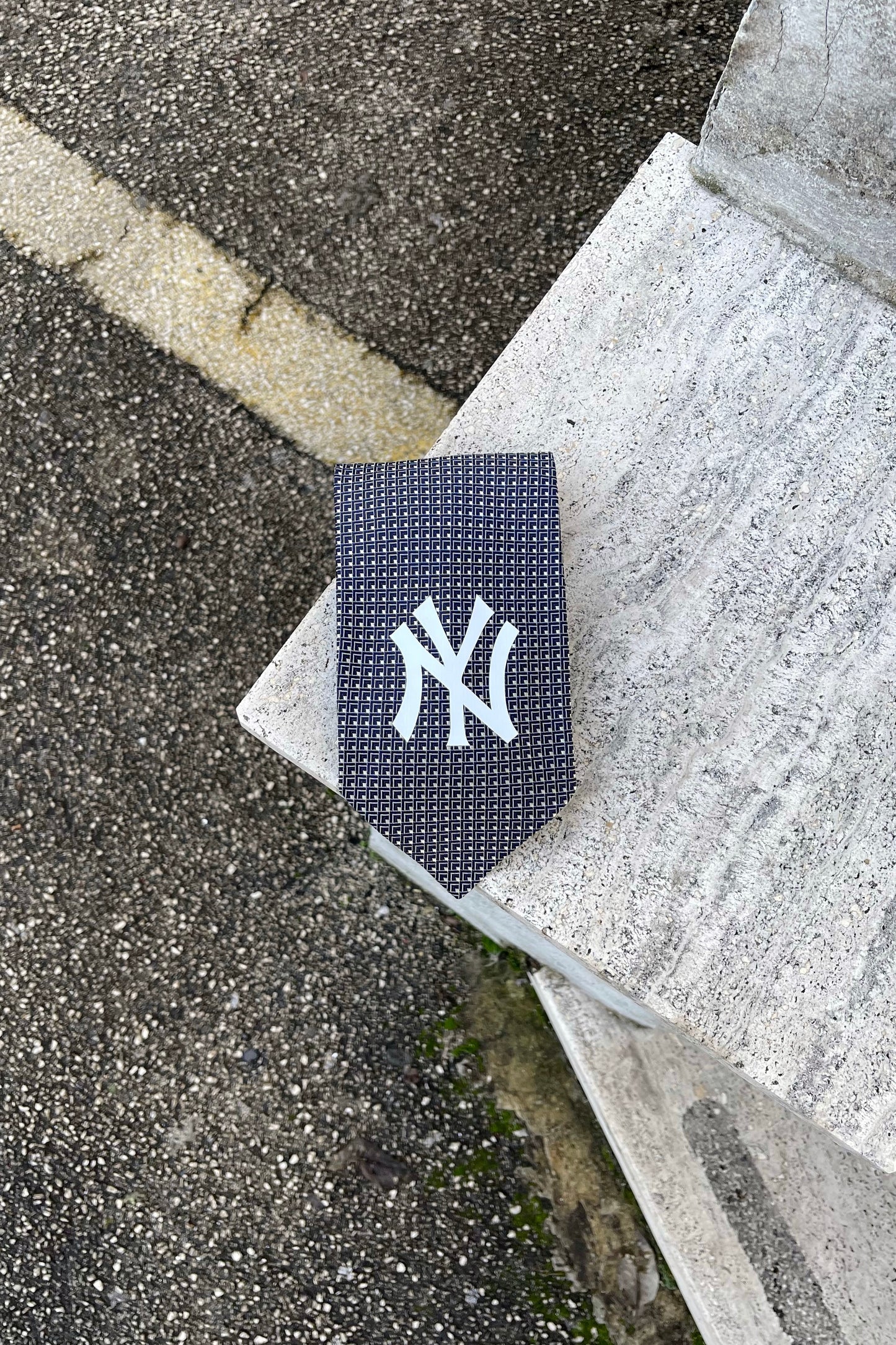 NY Yankees tie