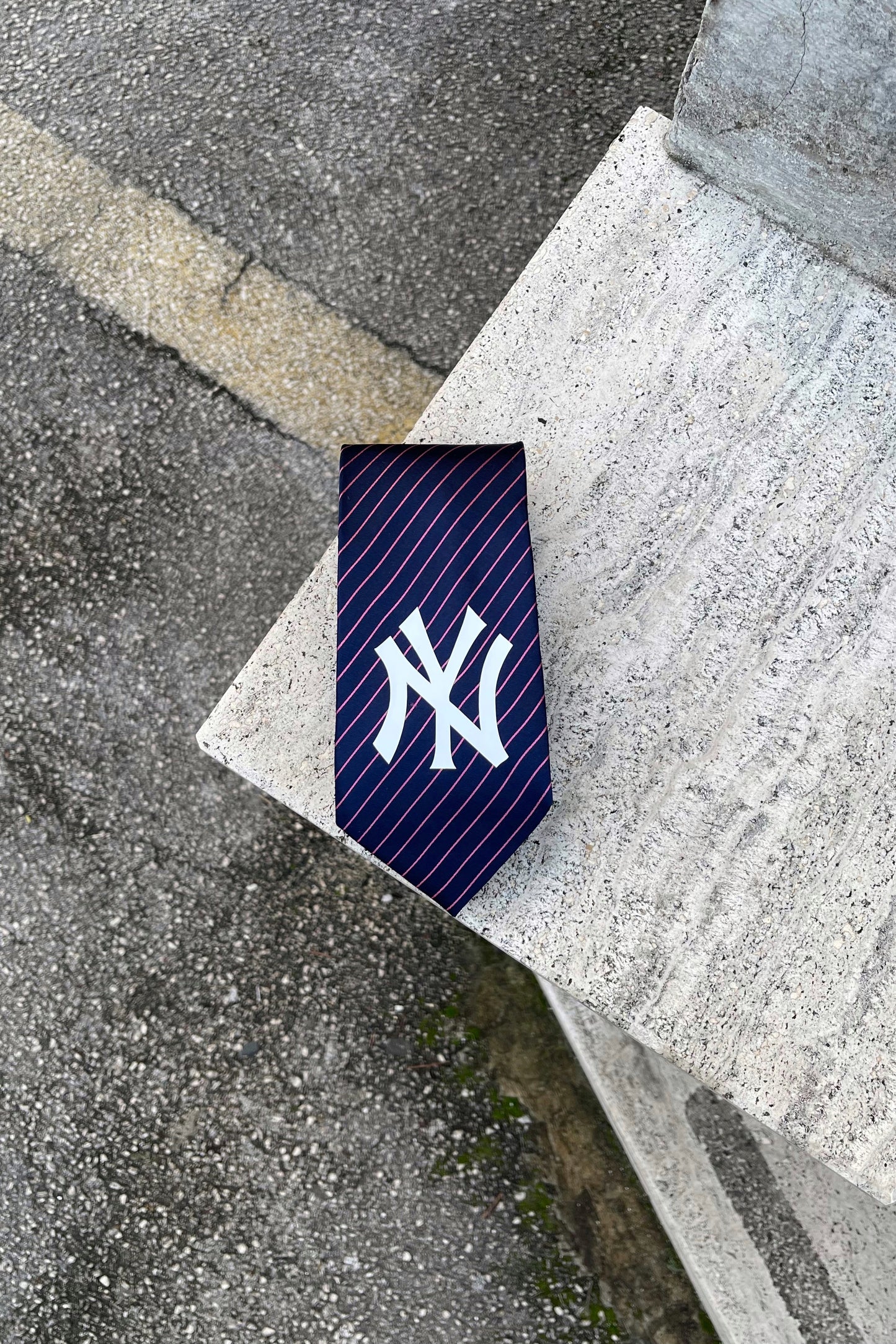 NY Yankees tie