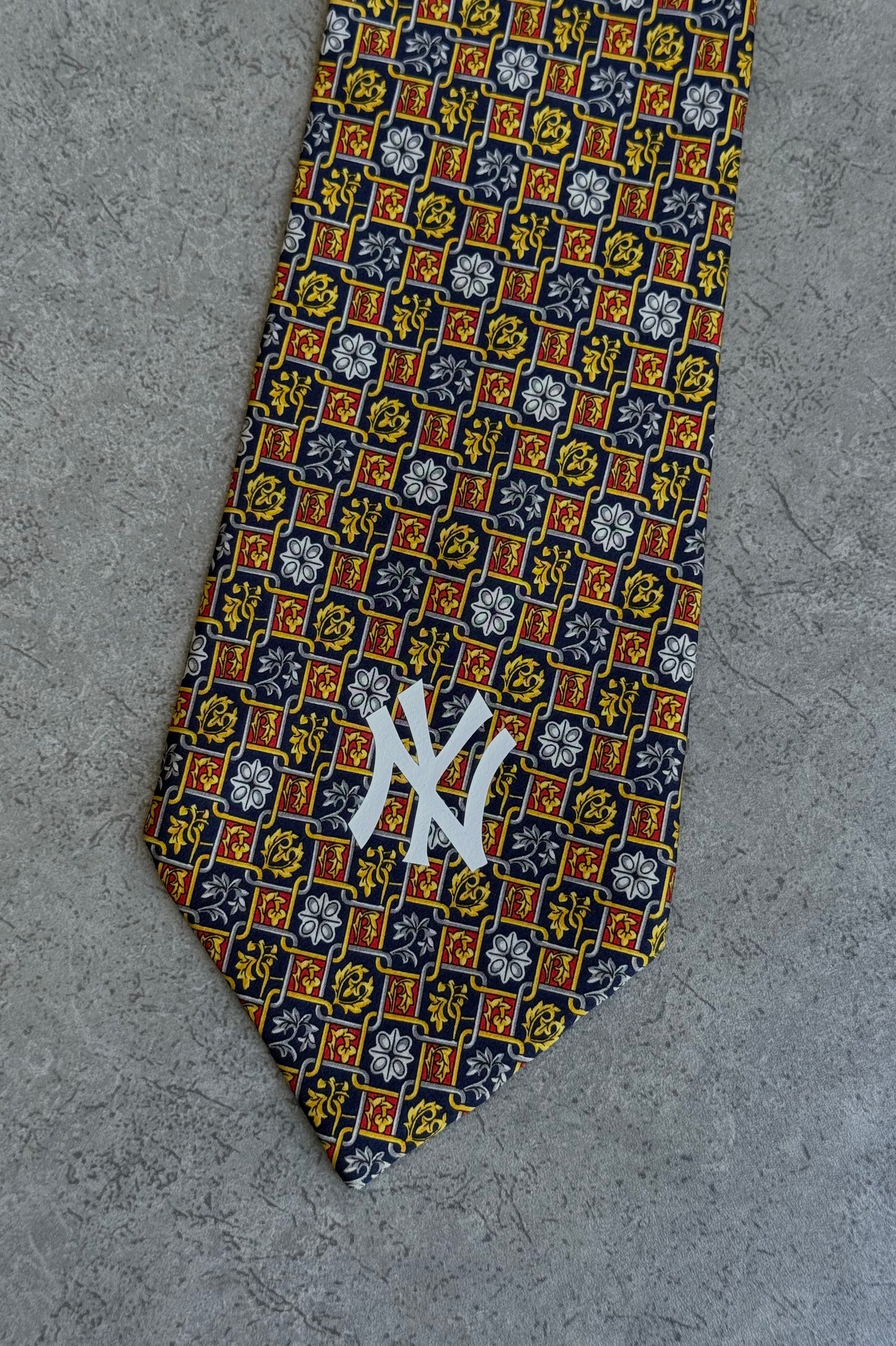NY Yankees tie