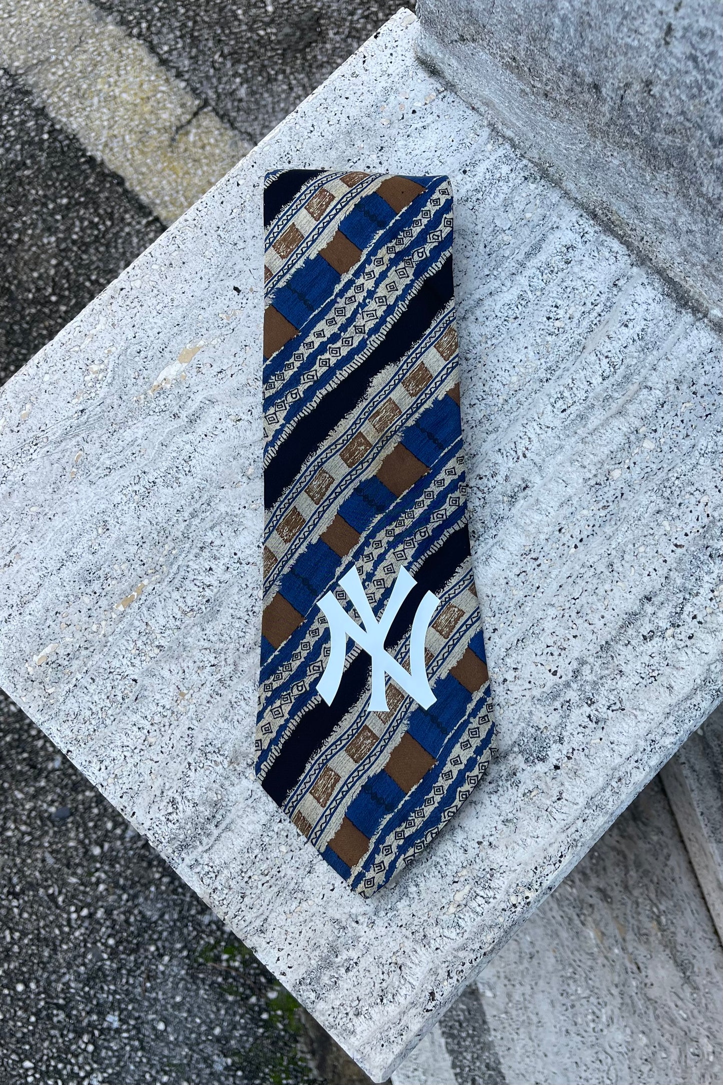 NY Yankees tie