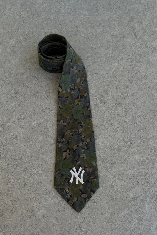 NY Yankees tie