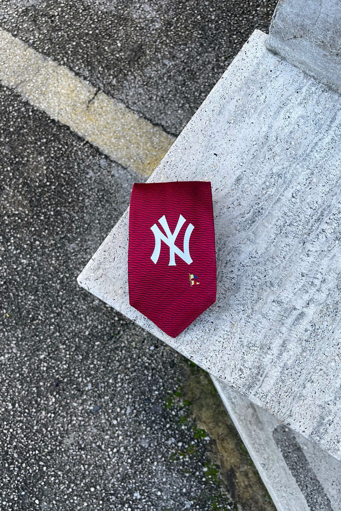 NY Yankees tie