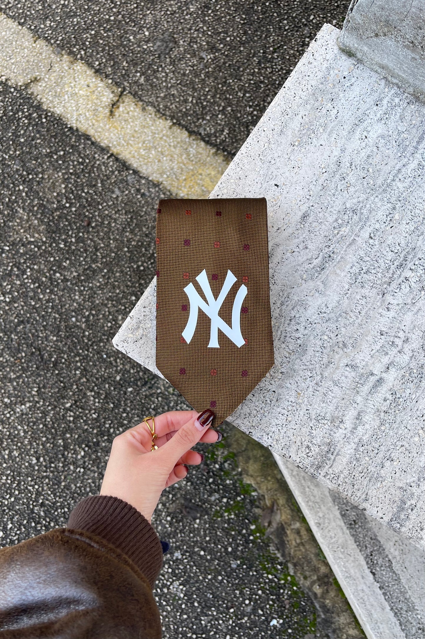 NY Yankees tie