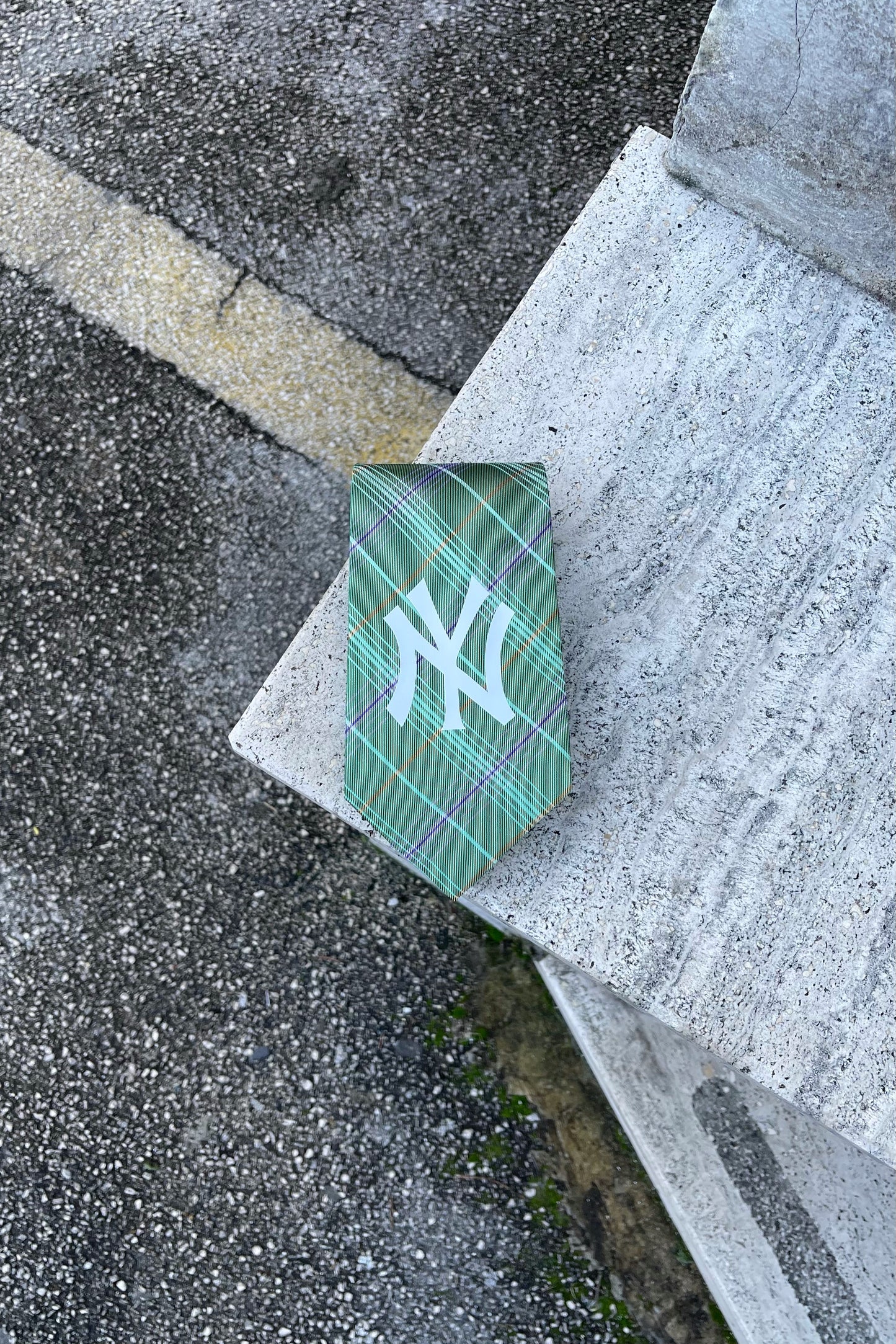 NY Yankees tie