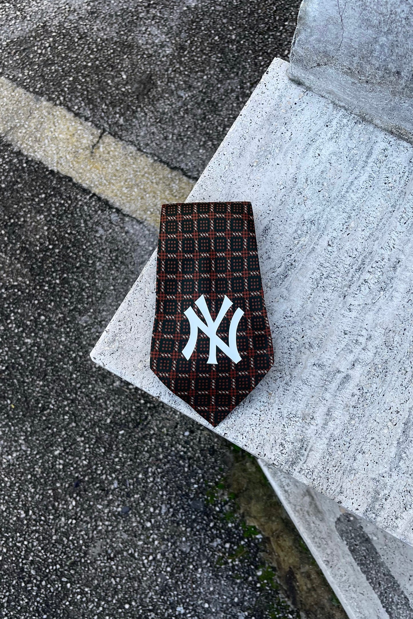 NY Yankees tie